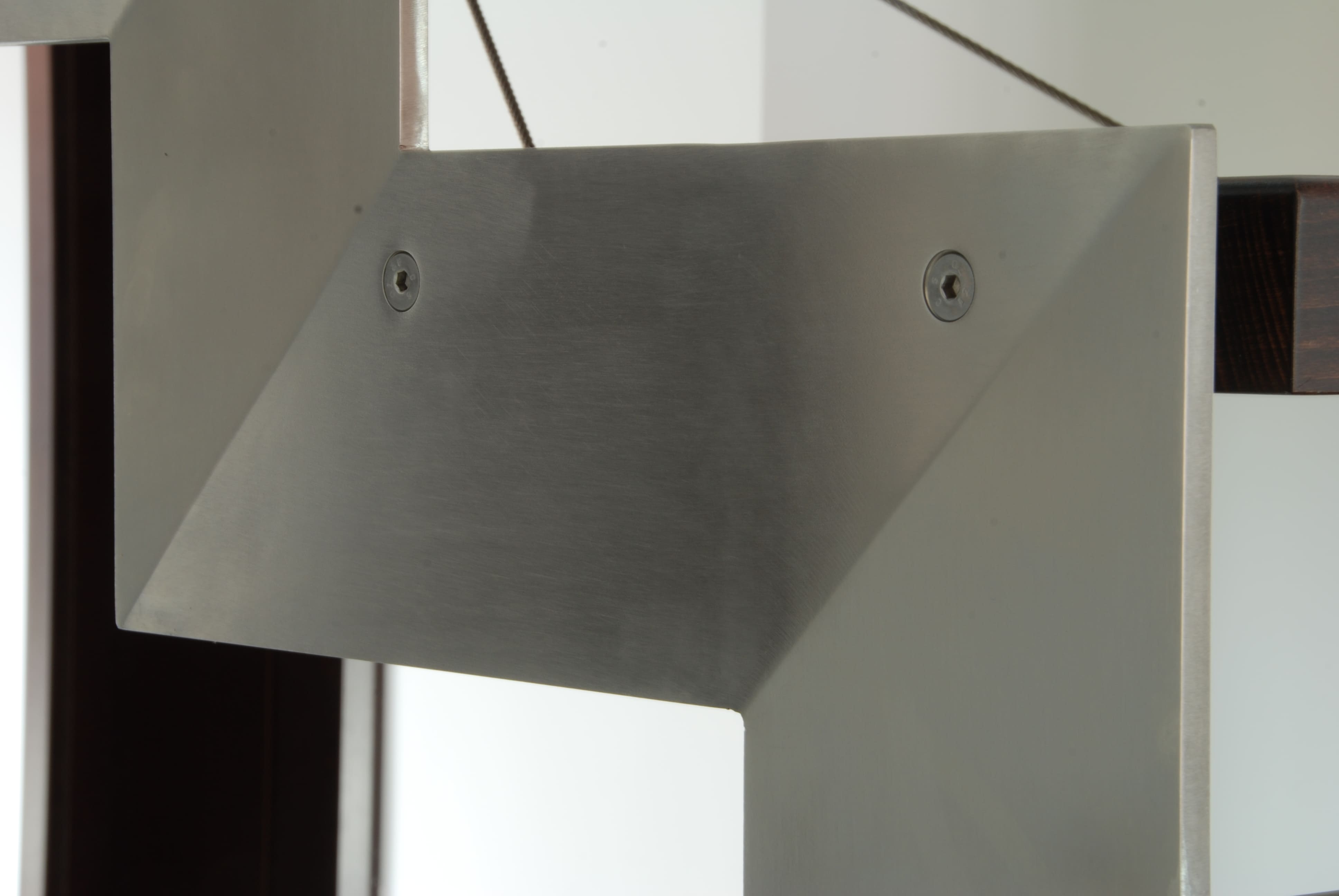 Model Indigo s lavkou
